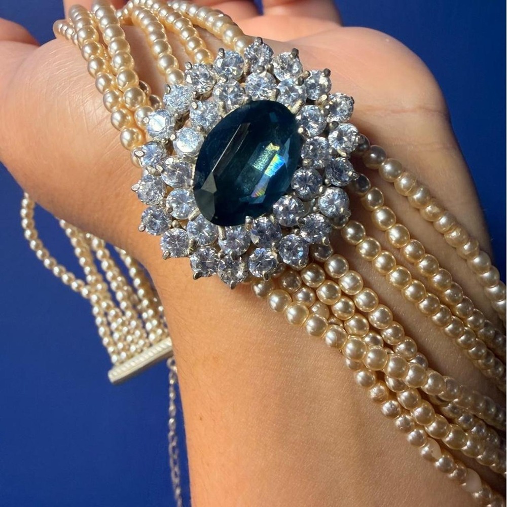 Princess Diana Inspired Pearl Choker